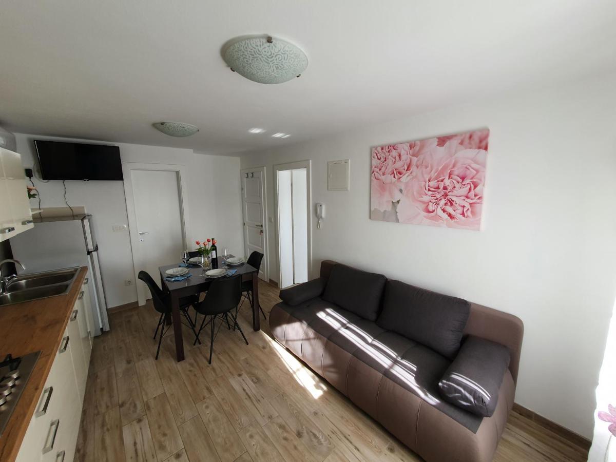 Apartaments Ukic Prvic Sepurine Exterior photo
