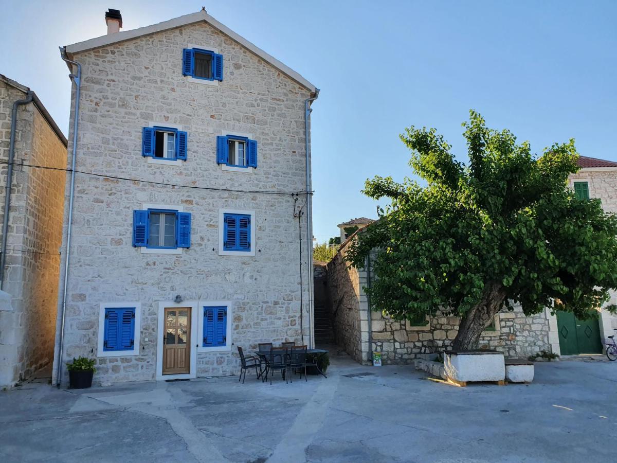 Apartaments Ukic Prvic Sepurine Exterior photo