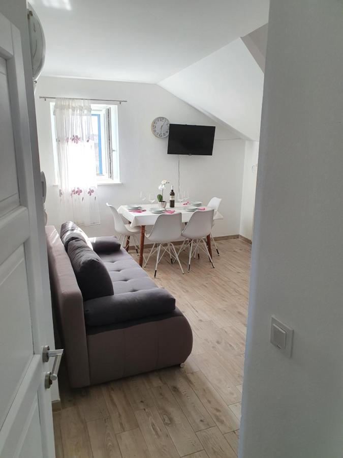Apartaments Ukic Prvic Sepurine Exterior photo